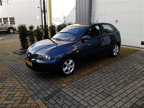 Seat Ibiza - 1.4-16V Trendstyle Blauw Airco Cruise Control - 1