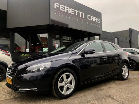 Volvo V40 - 2.0 D2 SUMMUM LEDER NAVI AIRCO 6VERSN LED LMV PDC - 1