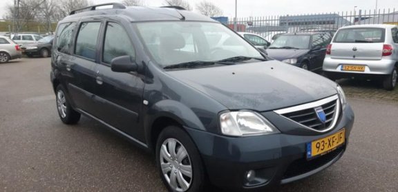 Dacia Logan MCV - 1.6 Lauréate 7p. , met Airco - 1