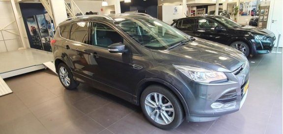 Ford Kuga - 1.6 EcoBoost 150pk 2WD Titanum Plus - 1