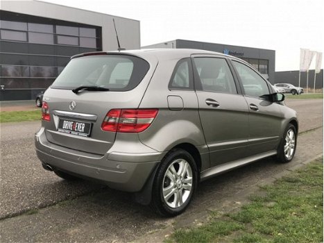 Mercedes-Benz B-klasse - 200 Avantgarde 2006 Automaat met Leder/Climate - 1