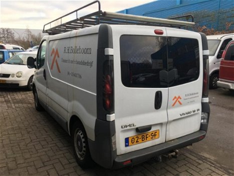 Opel Vivaro - VIVARO 1.9DI 2.7T L1H1 - 1