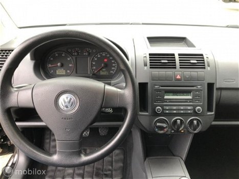 Volkswagen Polo - 1.2-12V Trendline NIEUWSTAAT - 1