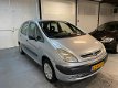 Citroën Xsara Picasso - 1.8i-16V Différence 2 NETTE AUTO//RIJD SCHAKELD GOED//AIRCO - 1 - Thumbnail