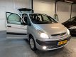 Citroën Xsara Picasso - 1.8i-16V Différence 2 NETTE AUTO//RIJD SCHAKELD GOED//AIRCO - 1 - Thumbnail