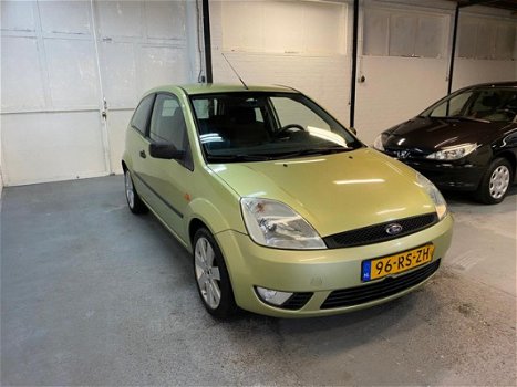 Ford Fiesta - 1.3 Futura AIRCO//LM VELGEN//RIJD SCHAKELD GED - 1