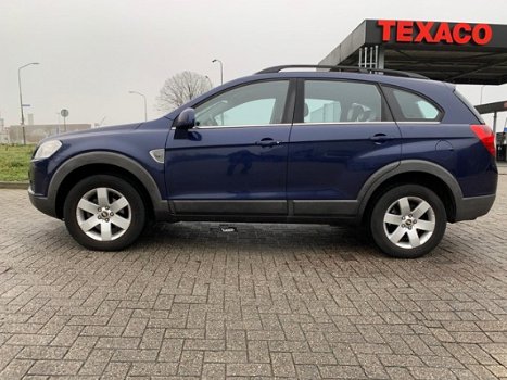 Chevrolet Captiva - 2.4i Style 2WD - 1