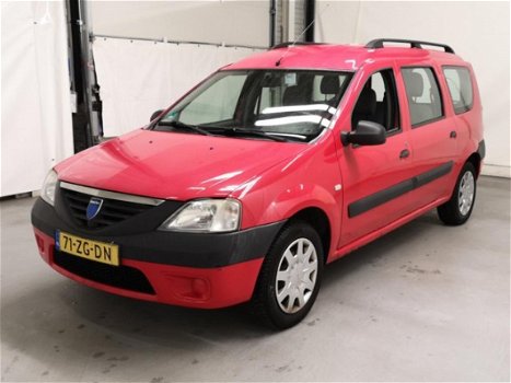 Dacia Logan MCV - 1.6 Ambiance ZO INGERUILD DUS ZO WEG PRIJS ALTIJD VOLOP KEUZE MEER TYPE, S - 1