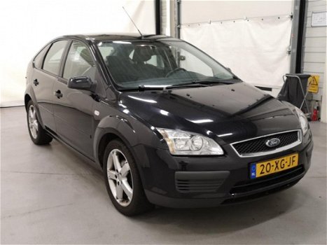 Ford Focus - 1.6-16V Trend ZO INGERUILD DUS ZO WEG PRIJS ALTIJD VOLOP KEUZE MEER TYPE, S - 1