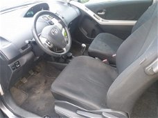 Toyota Yaris - 1.3 VVTi Luna Clima Netjes Apk 31-10-2020