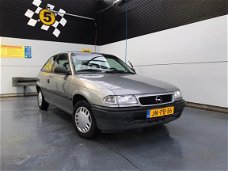 Opel Astra - 1.4i GL APK 11-2020, RIJDT GOED GEEN ROEST. TOP