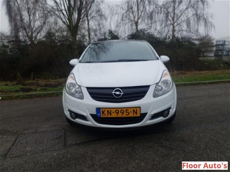 Opel Corsa - 1.2-16V Selection - 1