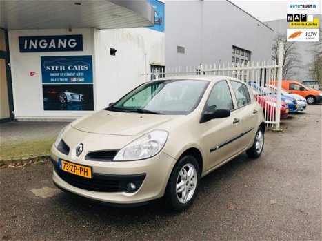 Renault Clio - 1.2 TCE Expression Bj 2008 KM 139000 NAP Nieuw APK Met Airco en Treekhak - 1