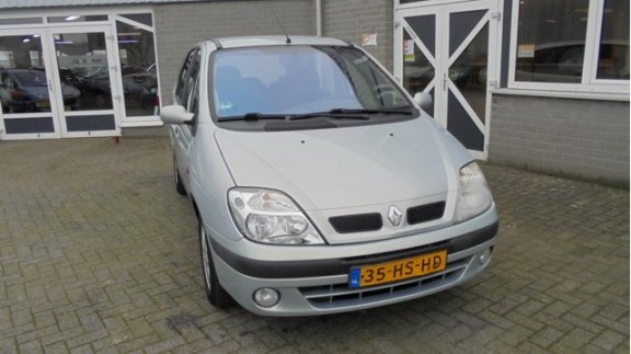 Renault Scénic - 1.6-16V Expression Sport Top onderhouden - 1