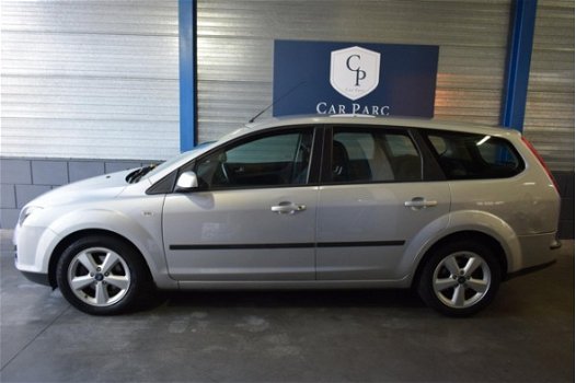 Ford Focus Wagon - 1.6-16V Futura ELEK.PAKKET/LMV/CRUISE/AIRCO/APK 12-'20/NAP - 1