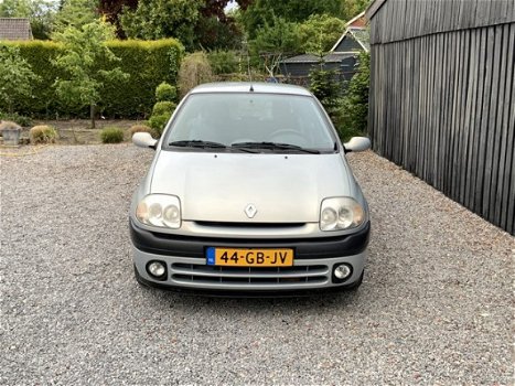 Renault Clio - 1.4-16V MTV | LMV | Radio/CD | Stuurbekrachtiging | Trekhaak | APK tot 06-2020 | Zeer - 1