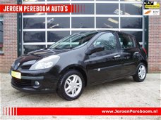 Renault Clio - 1.6-16V Dynamique Luxe Radio/cd, cruise, apk t/m 11-2020