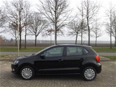 Volkswagen Polo - 1.4 TDI Comfortline 5 drs Airco / Navigatie / Cruise control / Mistlampen