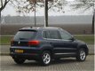 Volkswagen Tiguan - 1.4 TSI 160pk Sport&Style Climate control / Navigatie / Park assist / Trekhaak - 1 - Thumbnail