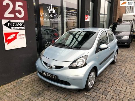 Toyota Aygo - 1.0-12V + 6/12 M Garantie - 1