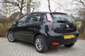 Fiat Punto Evo - 1.4 Dynamic 5 drs. | Airco | LMV | Centraal - 1 - Thumbnail