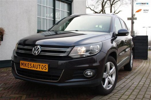 Volkswagen Tiguan - Lounge & Sport 6 Mnd Garantie - 1