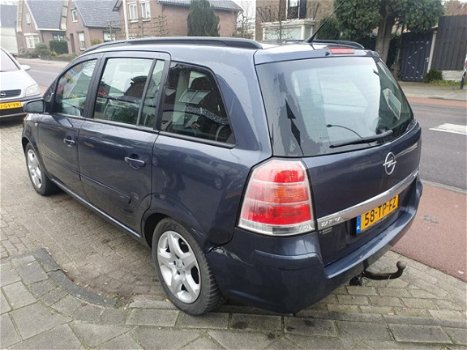 Opel Zafira - 1.9 CDTi 120pk Cosmo - 1