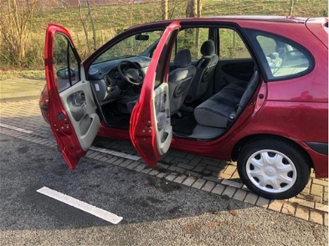 Renault Scénic - 1.6-16V RXE airco, 131dkm met nap nieuwe apk - 1