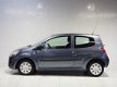 Renault Twingo - 1.2 Authentique | Airco | Elektrisch Pakket | Apk 10-2020 | - 1 - Thumbnail