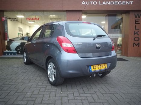 Hyundai i20 - 1.2i i-Motion Airco-Trekhaak-Zeer nette dealer onderhouden wagen - 1