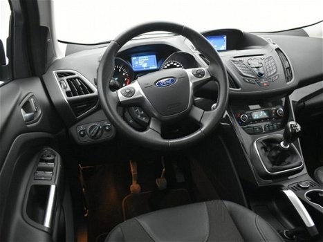 Ford Kuga - 1.6 EcoBoost 150pk 2WD Titanum Plus | Panorama | Navigatie | - 1