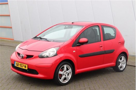 Toyota Aygo - 1.0-12V | Navi / Camera / Bluetooth - 1