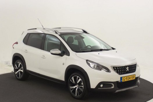 Peugeot 2008 - 1.2 110pk Crossway AUTOMAAT | NAVI | TREKHAAK | ALL GRIP | PANO DAK - 1