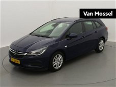 Opel Astra - 1.6 CDTI 110pk Start/Stop Online Edition