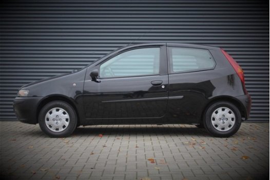 Fiat Punto - 1.2 S l NIEUWE APK l DISTR. VERVANGEN l NIEUWE BANDEN l - 1