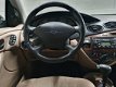 Ford Focus - 1.6-16V Ghia ORGINEEL GHIA UITGEVOERD/AUTOMAAT/SCHUIFDAK/ONDERHOUDSBOEKJES - 1 - Thumbnail