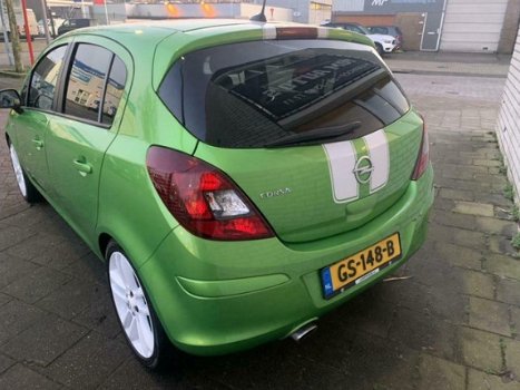 Opel Corsa - 1.4-16V Design Edition | Navigatie | Airco | Stoel en stuur verwarming | - 1