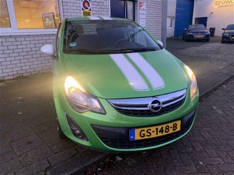 Opel Corsa - 1.4-16V Design Edition | Navigatie | Airco | Stoel en stuur verwarming | - 1