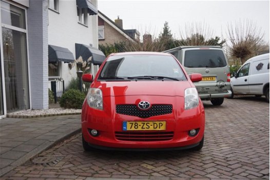 Toyota Yaris - 1.3 16V VVTI 5-DRS Sol Airco - 1