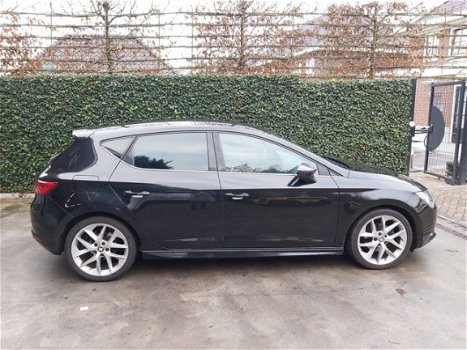 Seat Leon - Diesel 5 drs leder navi etc - 1