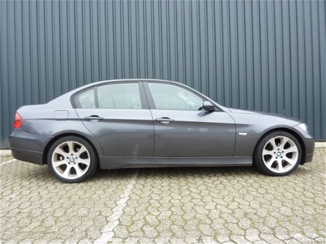 BMW 3-serie - 320i Dynamic Executive - 1