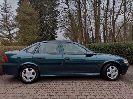 Opel Vectra - 1.6-16V Pearl | 2 eigenaren - 1