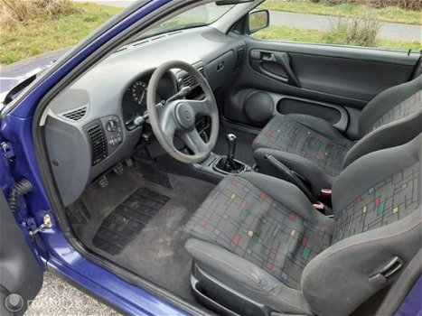 Volkswagen Polo - 1.6 BJ 1998 # Blauw # Met Nieuwe APK - 1