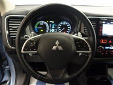 Mitsubishi Outlander - 2.0 PHEV Executive +4WD Aut, Navi, Hleer, Camera, ECC, LMV