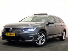 Volkswagen Passat Variant - 1.4 TSI GTE Hybrid DSG Highline , Panoramadak , Navi, Xenon Led, Full