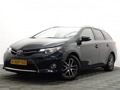 Toyota Auris Touring Sports - 1.8 Hybrid Executive Aut Panodak, Navi, Xenon, Camera, Full - 1