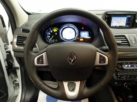 Renault Mégane - 1.5 dCi BOSE EDITION Navi, Mf stuur, ECC, PDC, LMV - 1