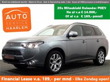 Mitsubishi Outlander - 2.0 PHEV Instyle+ 4WD Leer, Schuifdak, Navi Camera, Xenon