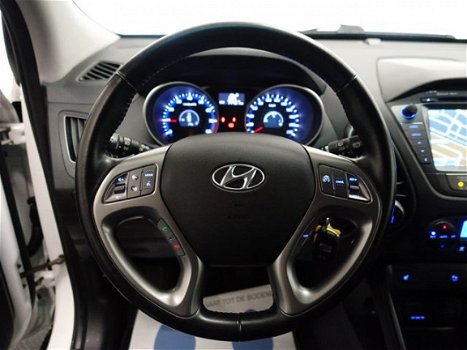 Hyundai ix35 - 1.6i GDI Go Full map Navi, Xenon, Hleer, Stoelverw, Chrome, ECC, LMV - 1