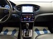 Hyundai IONIQ - 1.6 GDi First Edition Hybrid Aut, Schuifdak, Leer, Camera, Xenon, Full - 1 - Thumbnail